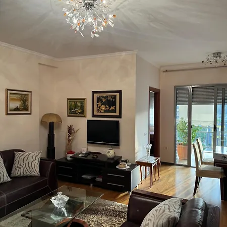 Center Apartment,new Bazaar Apartment *